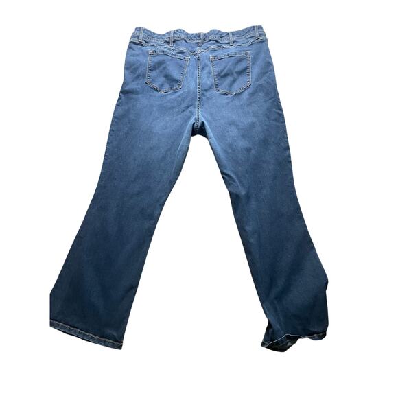 Torrid Luxe Slim Bootcut Jeans - Size 24R*** - Picture 2 of 6